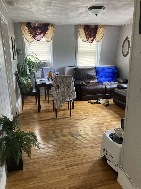 305 Princeton St, Boston, MA 02128 - photo 5