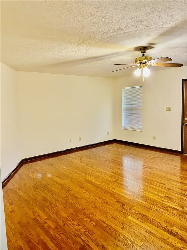 1656 Jellicorse Rd, Morristown, TN 37814 - photo 5