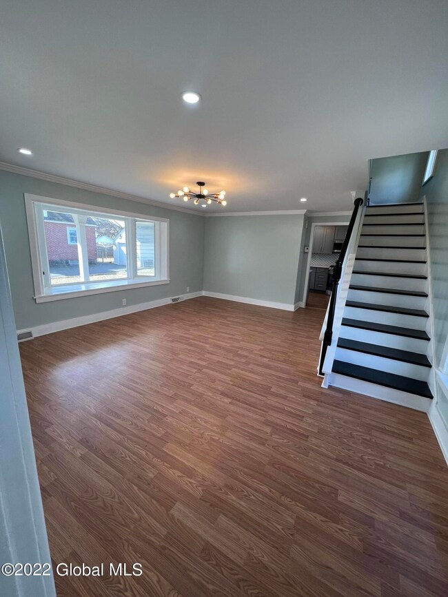 1821 Ferguson St, Schenectady, NY 12303 - photo 3