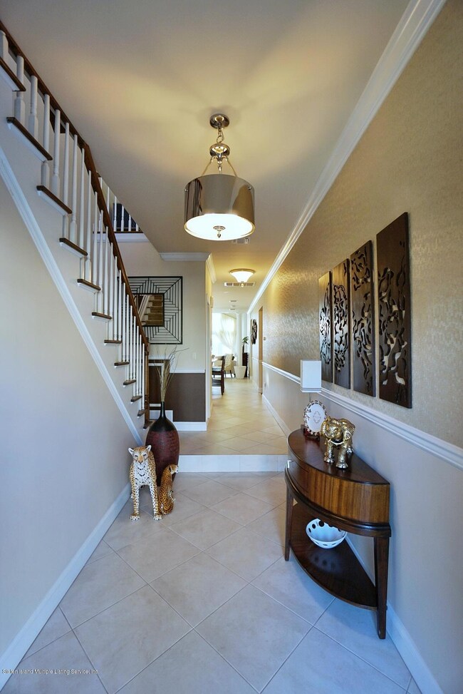 14 Pilot Ln, Staten Island, NY 10309 - photo 6