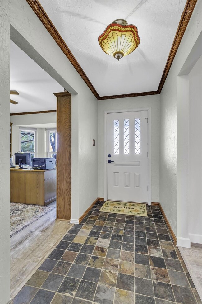 613 Fairlane Ct, Hurst, TX 76054 - photo 7