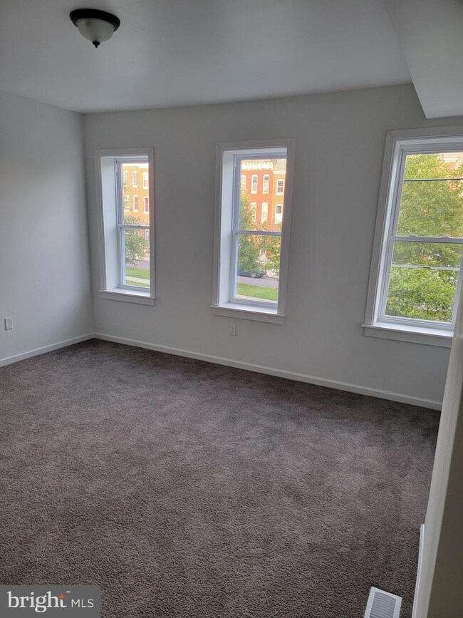 1526 N Broadway, Baltimore, MD 21213 - photo 5