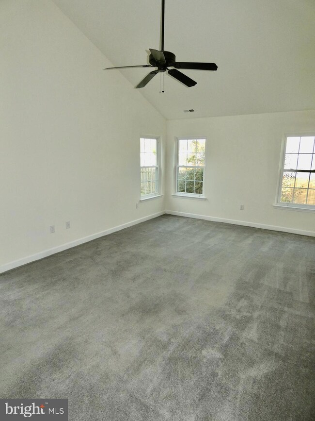 405 Park Ave, New Castle, DE 19720 - photo 6