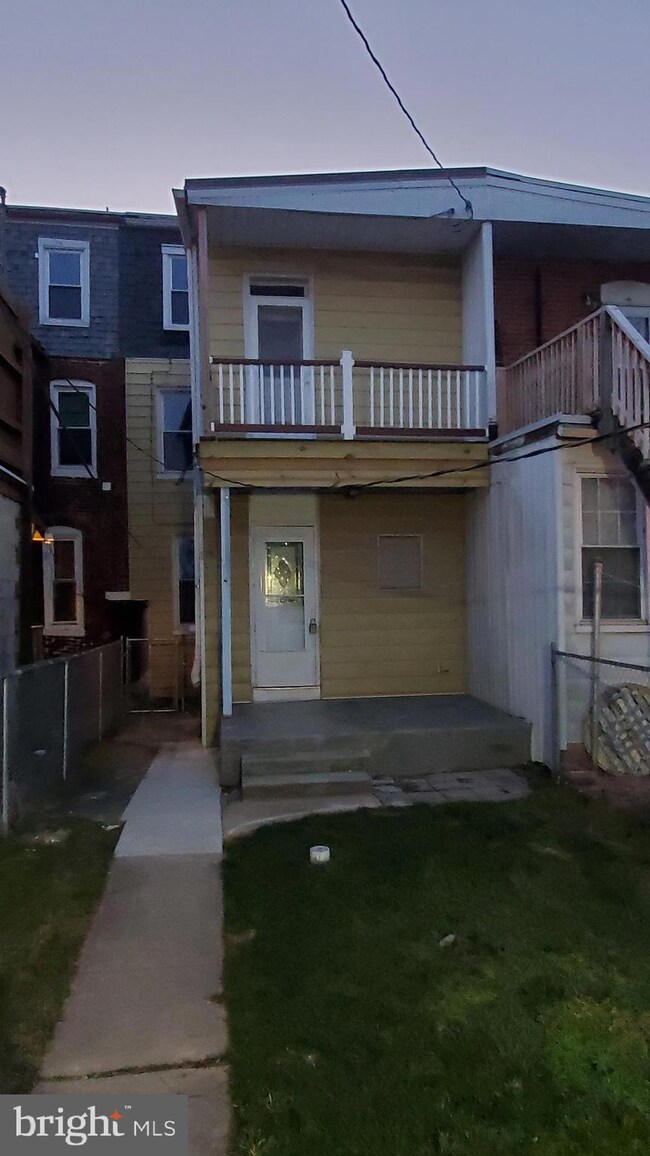 437 N George St, York, PA 17401 - photo 2