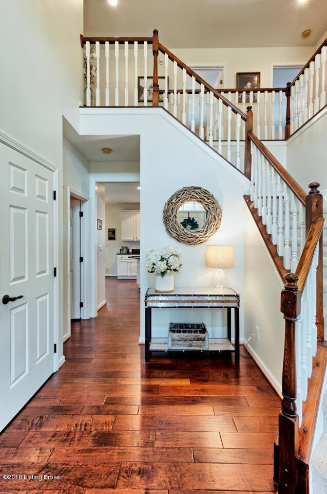 11710 Paramont Way-4