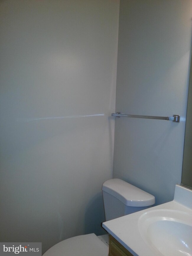 3817 Chesterwood Dr, Silver Spring, MD 20906 - photo 5