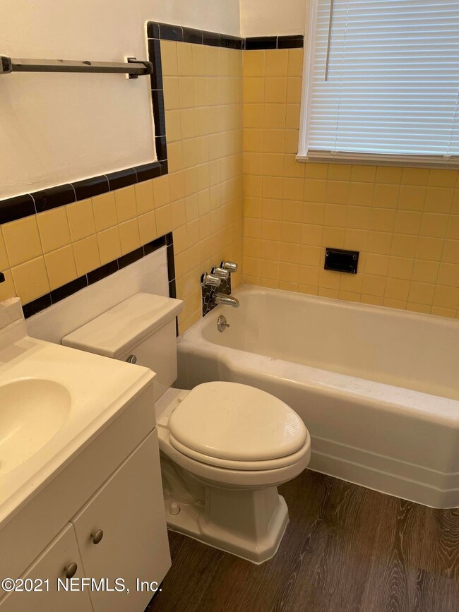 2923 Oak St, Jacksonville, FL 32205 - photo 7