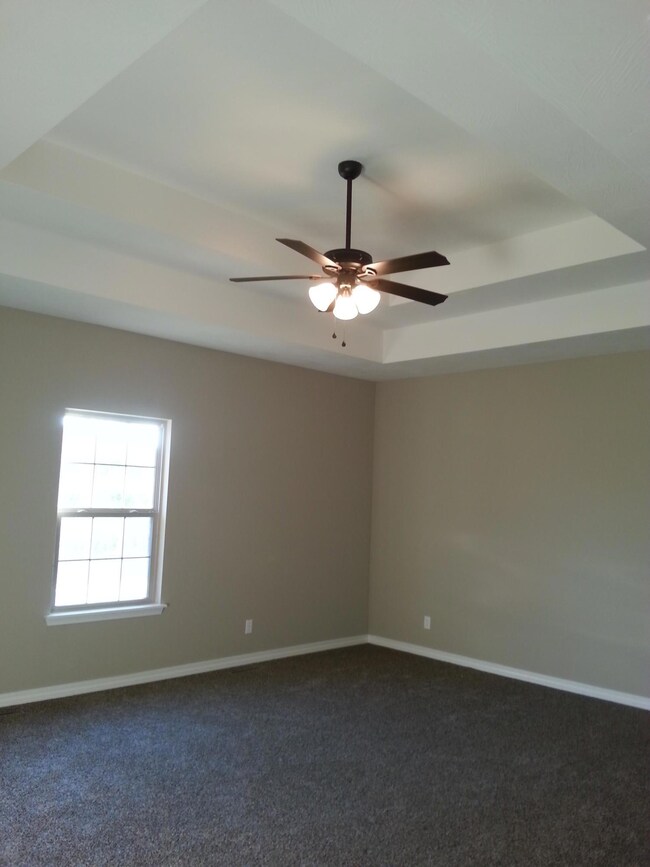 824 S Trail Point Ct, Nixa, MO 65714 - photo 2