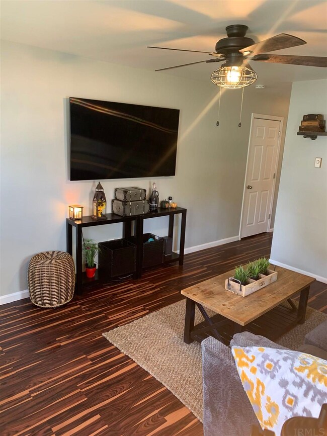 203 N Dewey St, Auburn, IN 46706 - photo 3