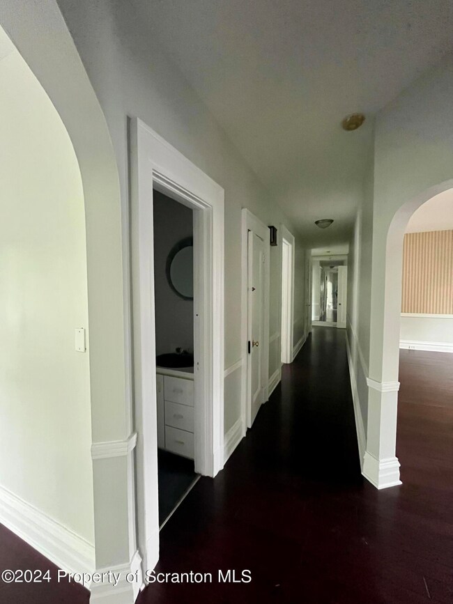 835 N Webster Ave unit 2, Scranton, PA 18510 - photo 5