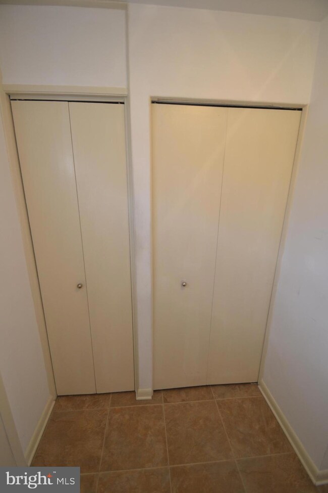 22 Castlehill Ct, Lutherville Timonium, MD 21093 - photo 3