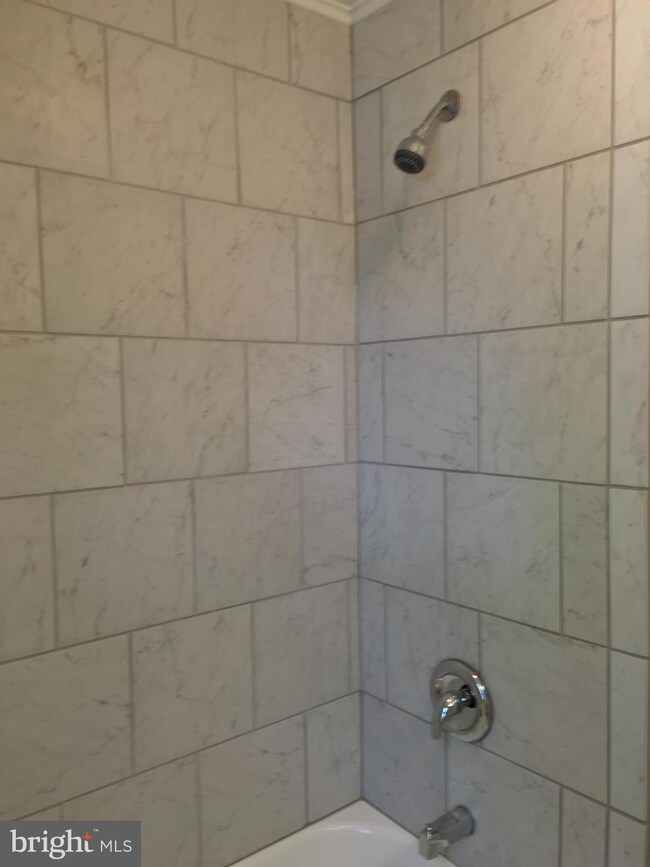 8103 Clyde Bank Rd, Parkville, MD 21234 - photo 2