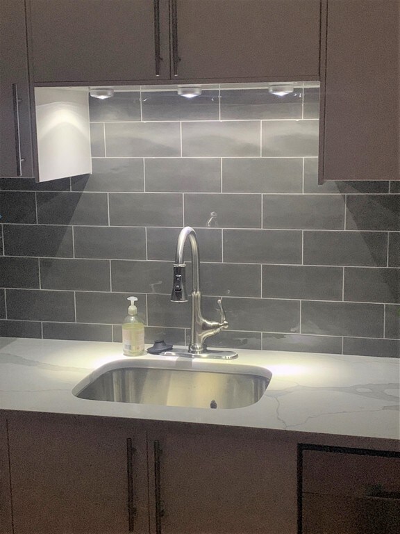 14 Walker Rd unit 5, North Andover, MA 01845 - photo 4