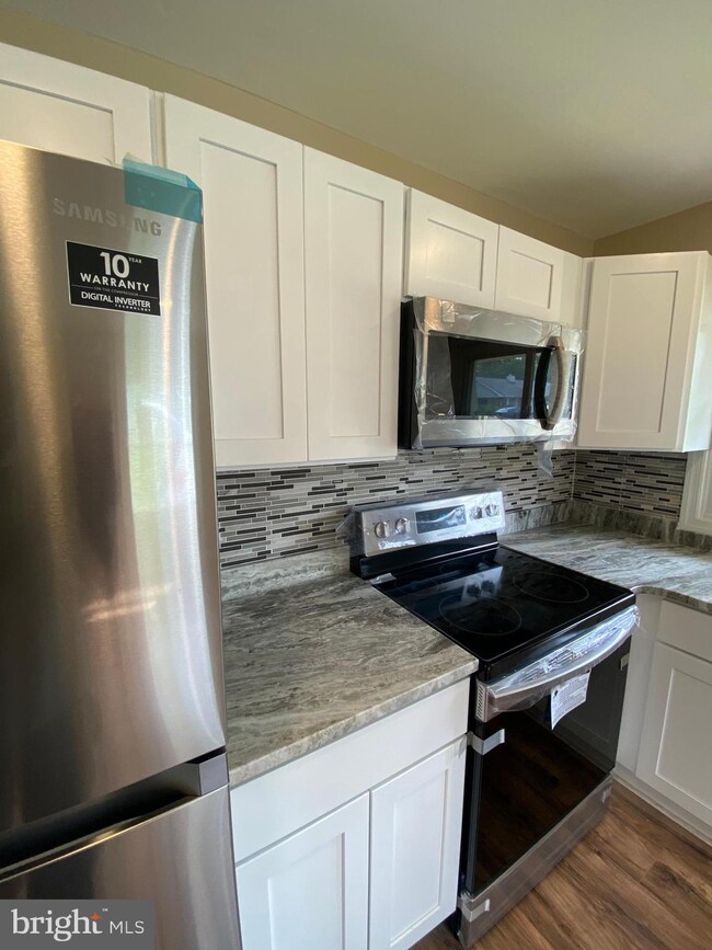 17 Marshal Ln, Willingboro, NJ 08046 - photo 4