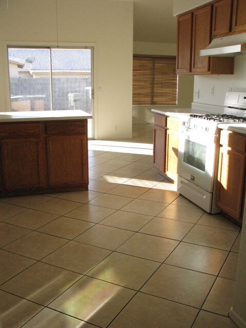 Kitchen pic 3