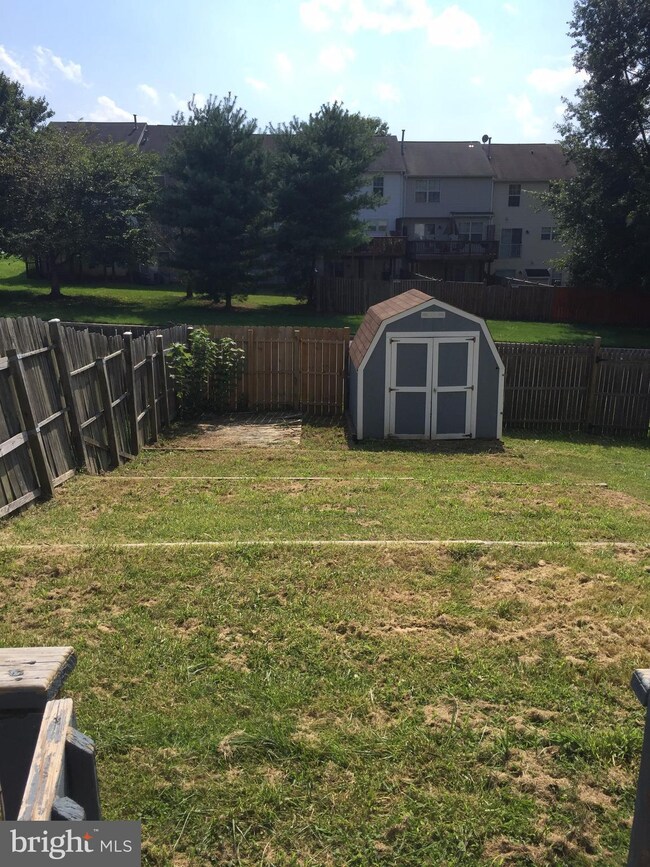 9611 Axehead Ct, Randallstown, MD 21133 - photo 7