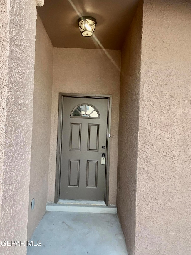 569 Gallagher St, El Paso, TX 79915 - photo 2