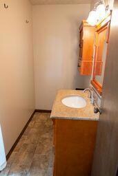 2816 Stonehenge Dr, Columbus, OH 43224 - photo 4