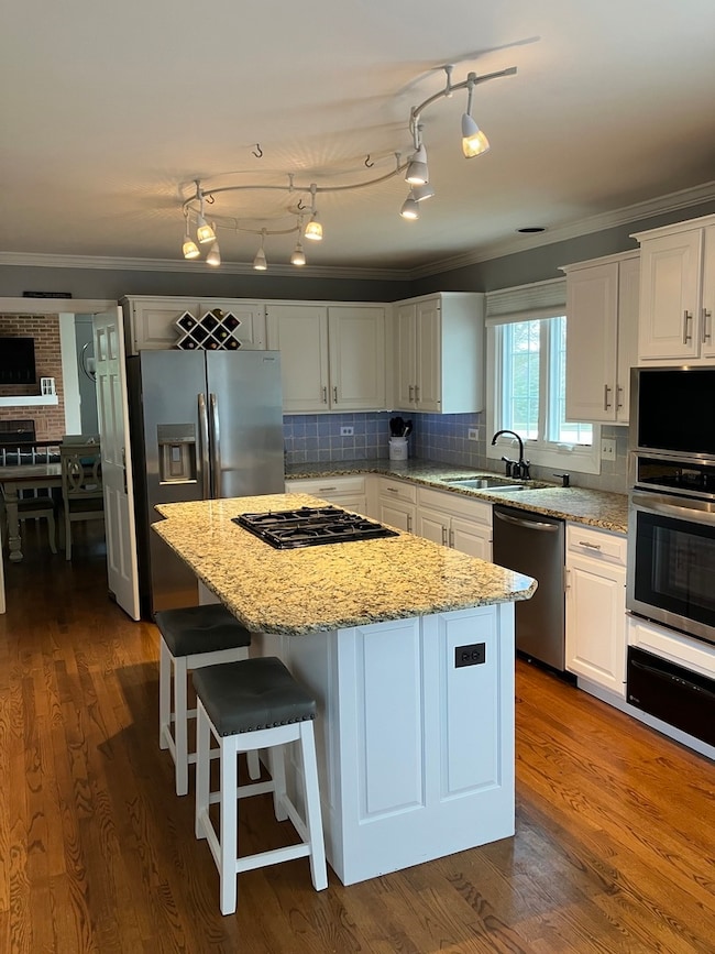 367 Narragansett Ct unit 1, Crystal Lake, IL 60012 - photo 5