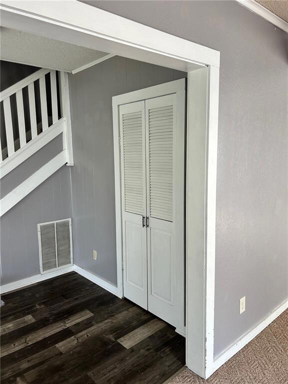 2317 Washington Ave, Parsons, KS 67357 - photo 3