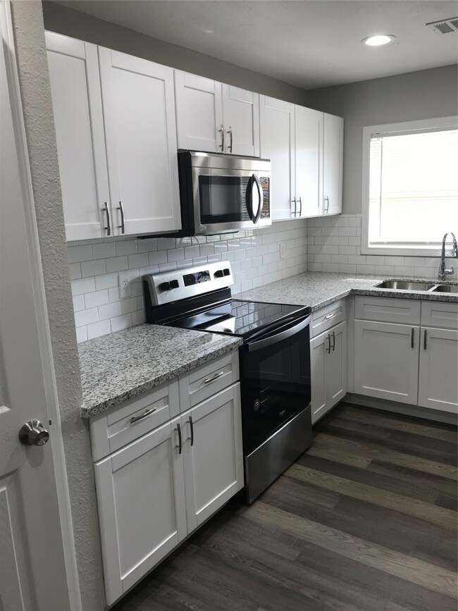 5118 Keystone St, Houston, TX 77021 - photo 7