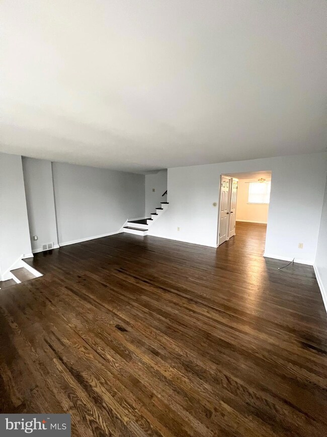 1243 Harshaw Rd, Brookhaven, PA 19015 - photo 2