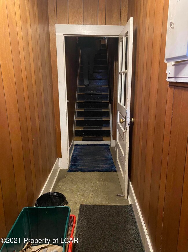 291 Walnut St, Luzerne, PA 18709 - photo 5