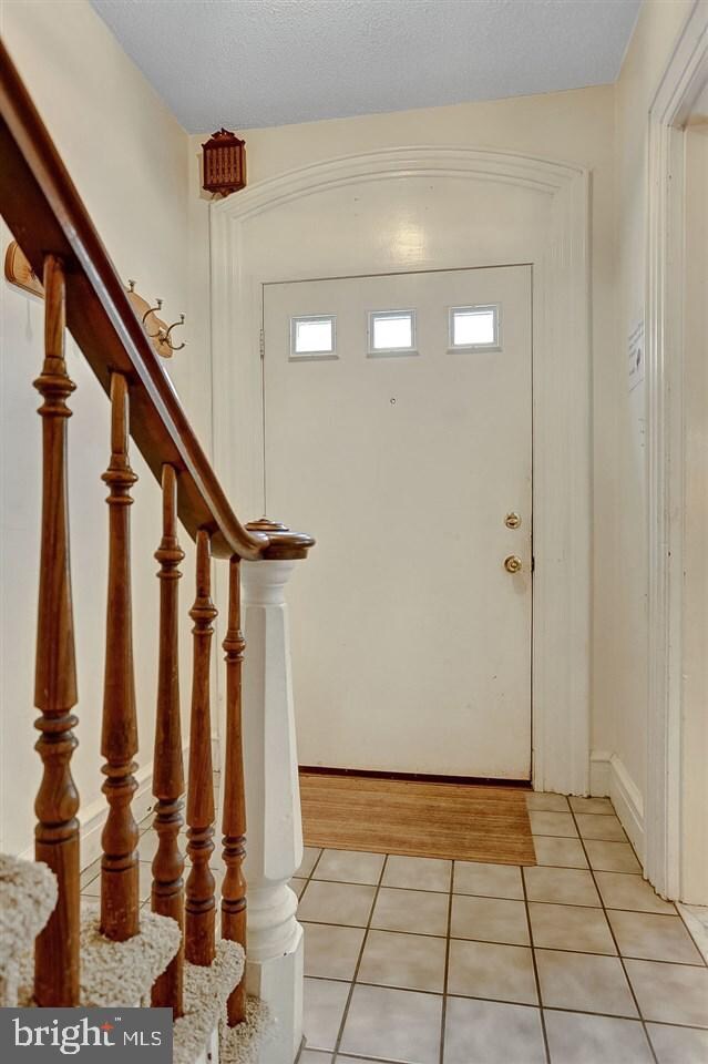 17 W Locust St, Mechanicsburg, PA 17055 - photo 6