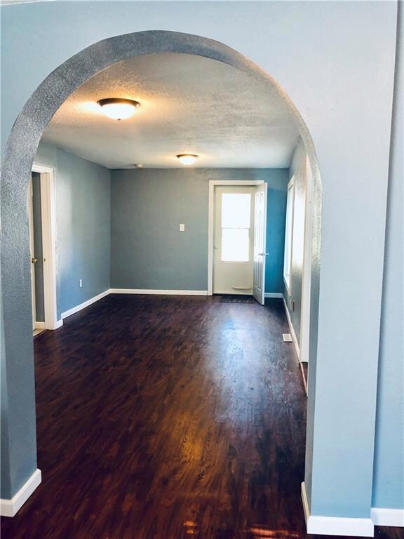 608 E 24th St, Des Moines, IA 50317 - photo 6