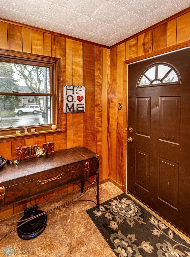 (3) Front Entry
