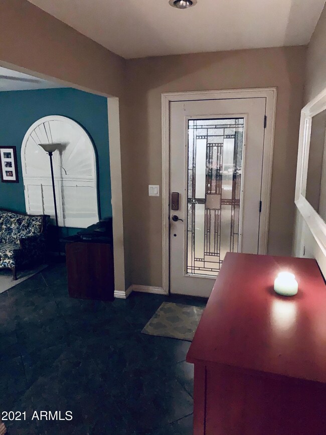Front door inside 2