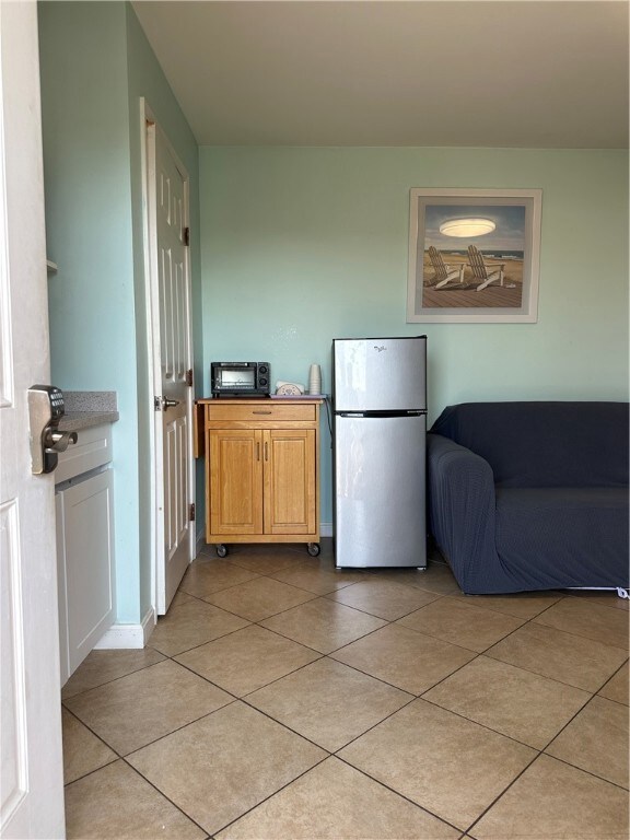 53 Winnapaug Rd unit 8, Westerly, RI 02891 - photo 3