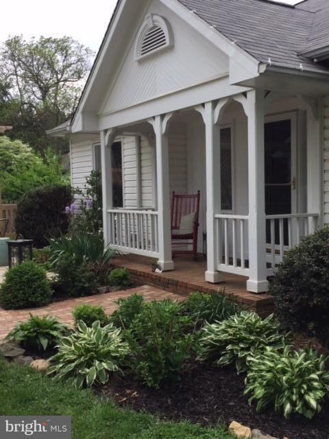 107 S 29th St, Purcellville, VA 20132 - photo 4