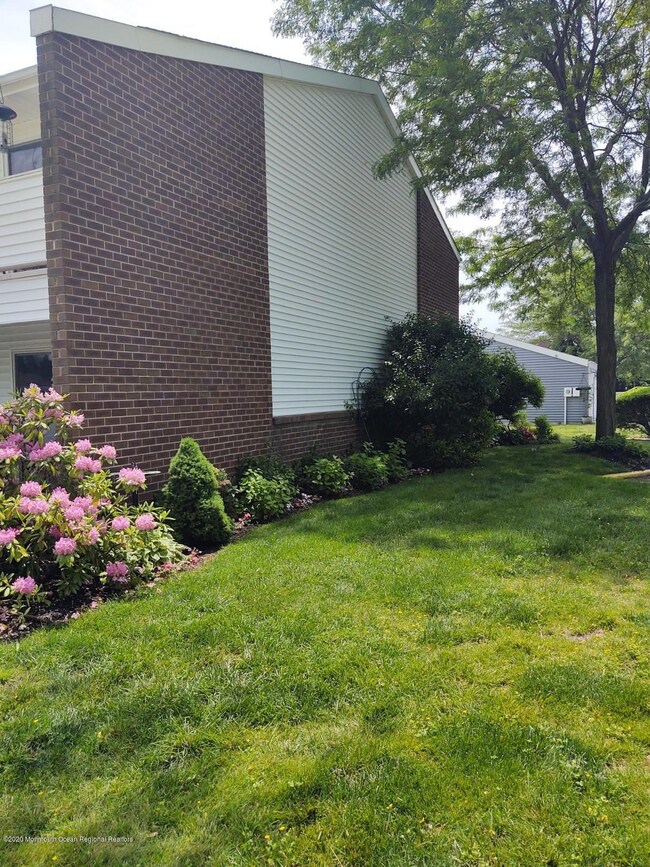 136 Walnut Dr, Spring Lake, NJ 07762 - photo 6