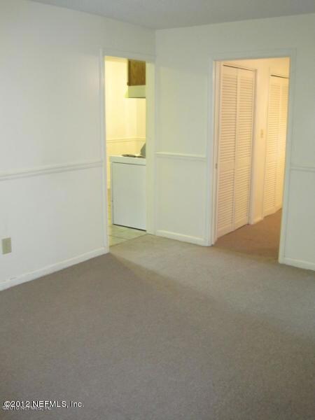 4747-1 Crescent St unit 1, Jacksonville, FL 32205 - photo 3