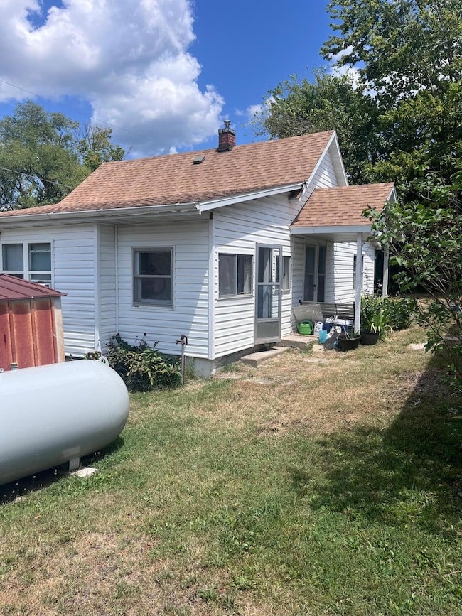 107 N Lister St, Ava, MO 65608 - photo 2