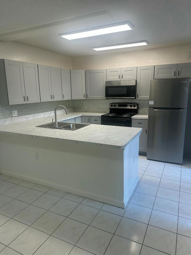 5834 58th Way, West Palm Beach, FL 33409 - photo 3