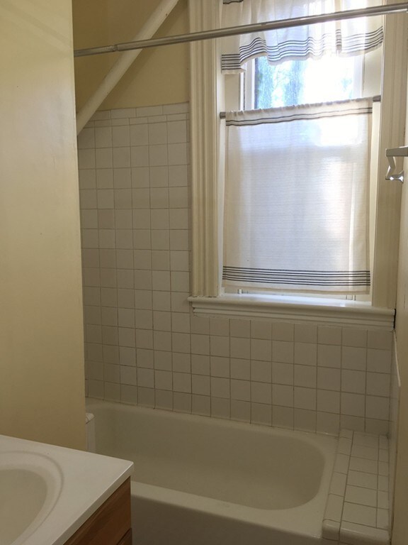 30 Beacon St unit 1, Somerville, MA 02143 - photo 6