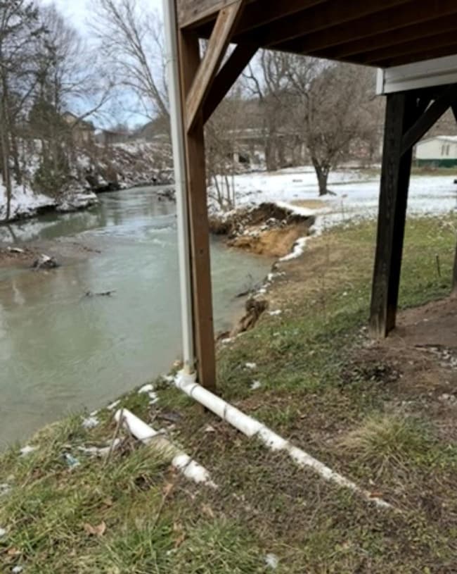 221 Pert Creek Rd, Whitesburg, KY 41858 - photo 3