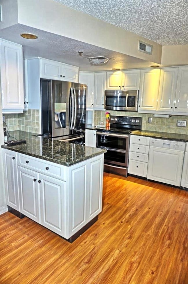 2051 Vista Del Sol Cir unit 201, Lutz, FL 33558 - photo 6