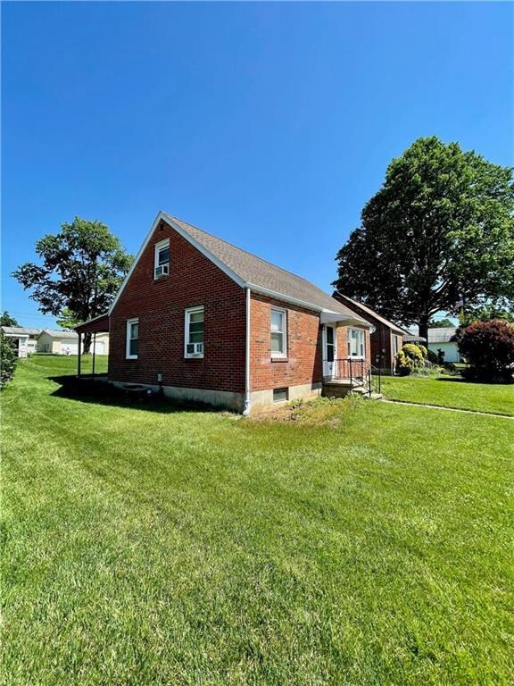 825 Walnut St, Emmaus, PA 18049 - photo 2