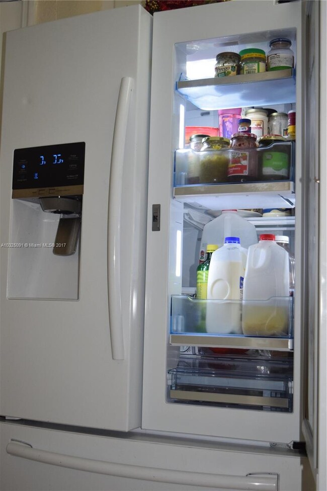 4810 NW 116th Ave, Doral, FL 33178 - photo 4