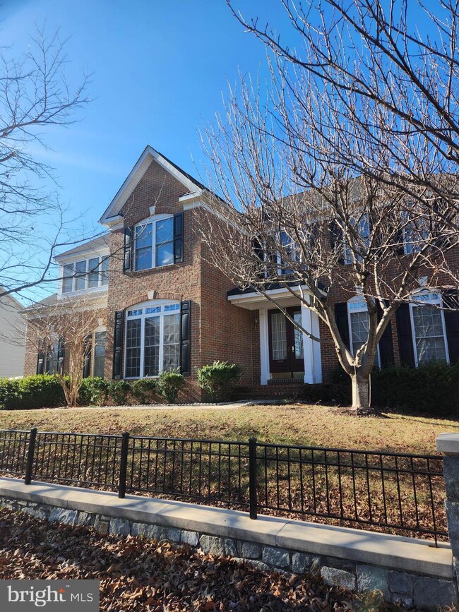 25671 Elk Lick Rd, Chantilly, VA 20152 - photo 2