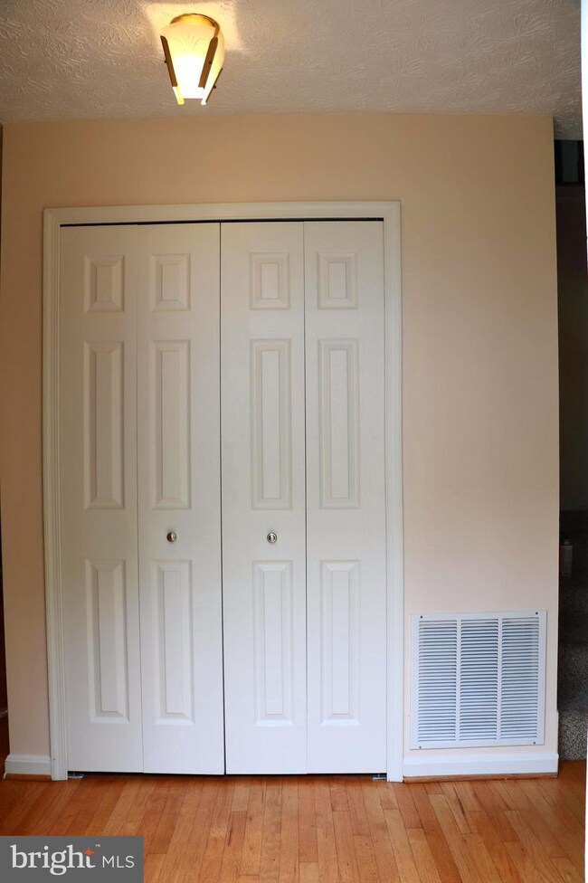 9446 Fens Hollow, Laurel, MD 20723 - photo 6