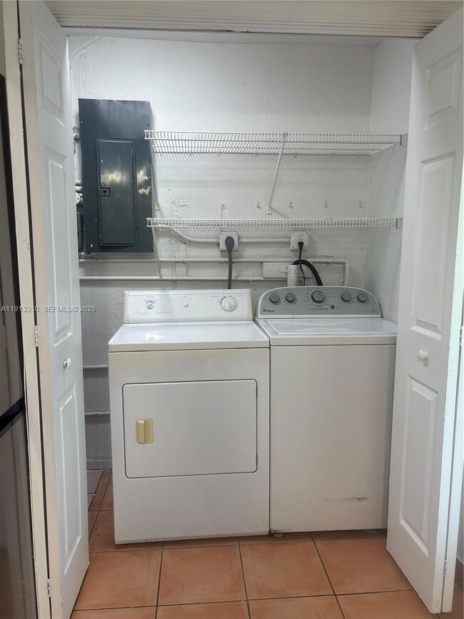 10371 SW 201st Terrace, Cutler Bay, FL 33189 - photo 4