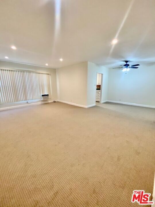 426 S Maple Dr unit 6, Beverly Hills, CA 90212 - photo 3