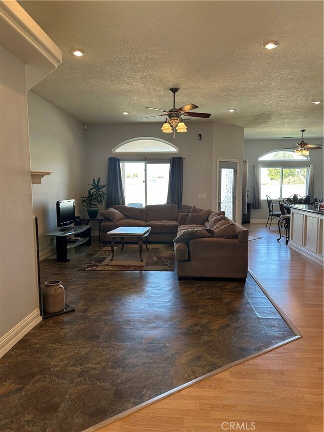 14108 Rivers Edge Rd, Helendale, CA 92342 - photo 6