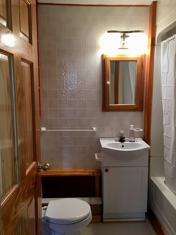 17 Hudson St unit 2, Marlborough, MA 01752 - photo 5