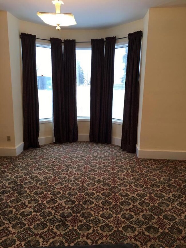 Roberts Dining Room 1