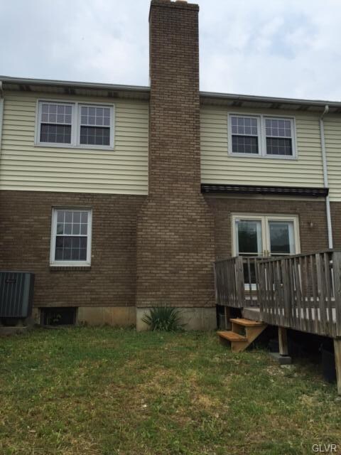 4658 Shuler St, Allentown, PA 18103 - photo 3